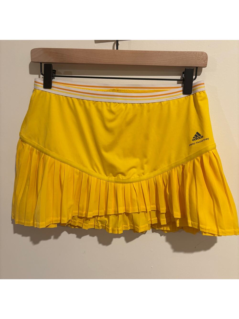 Adidas by Stella McCartney Youth XL Yellow Pleated Barricade Tennis Skirt Skort